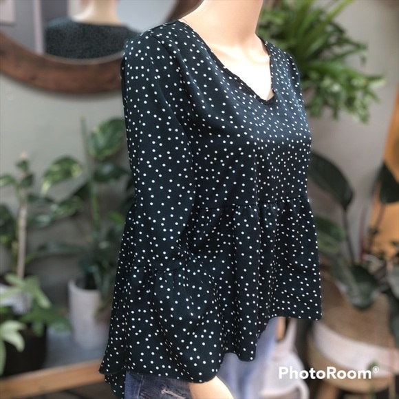 Green long sleeve top - Picture 5 of 13